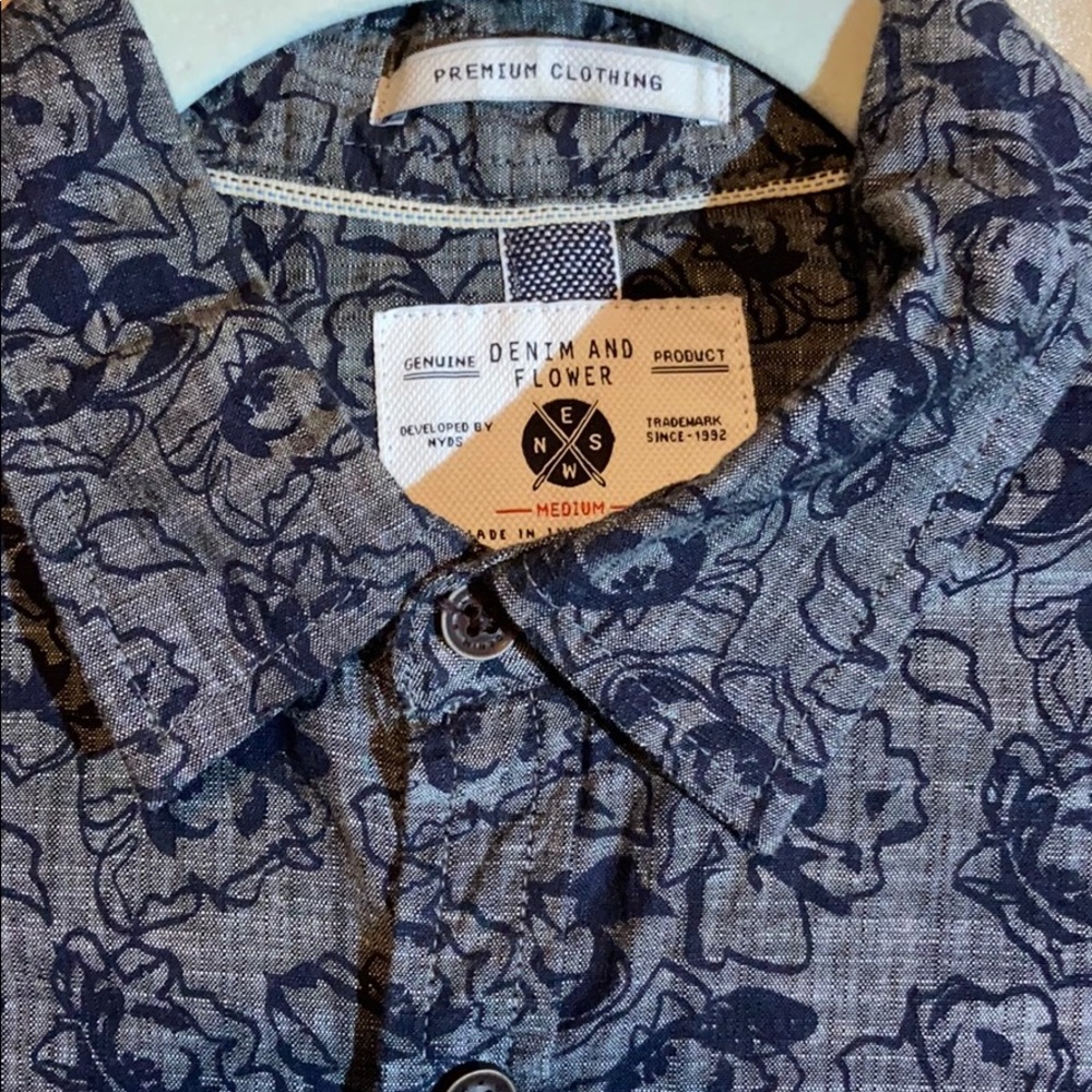 Men’s button down - Picture 4 of 4